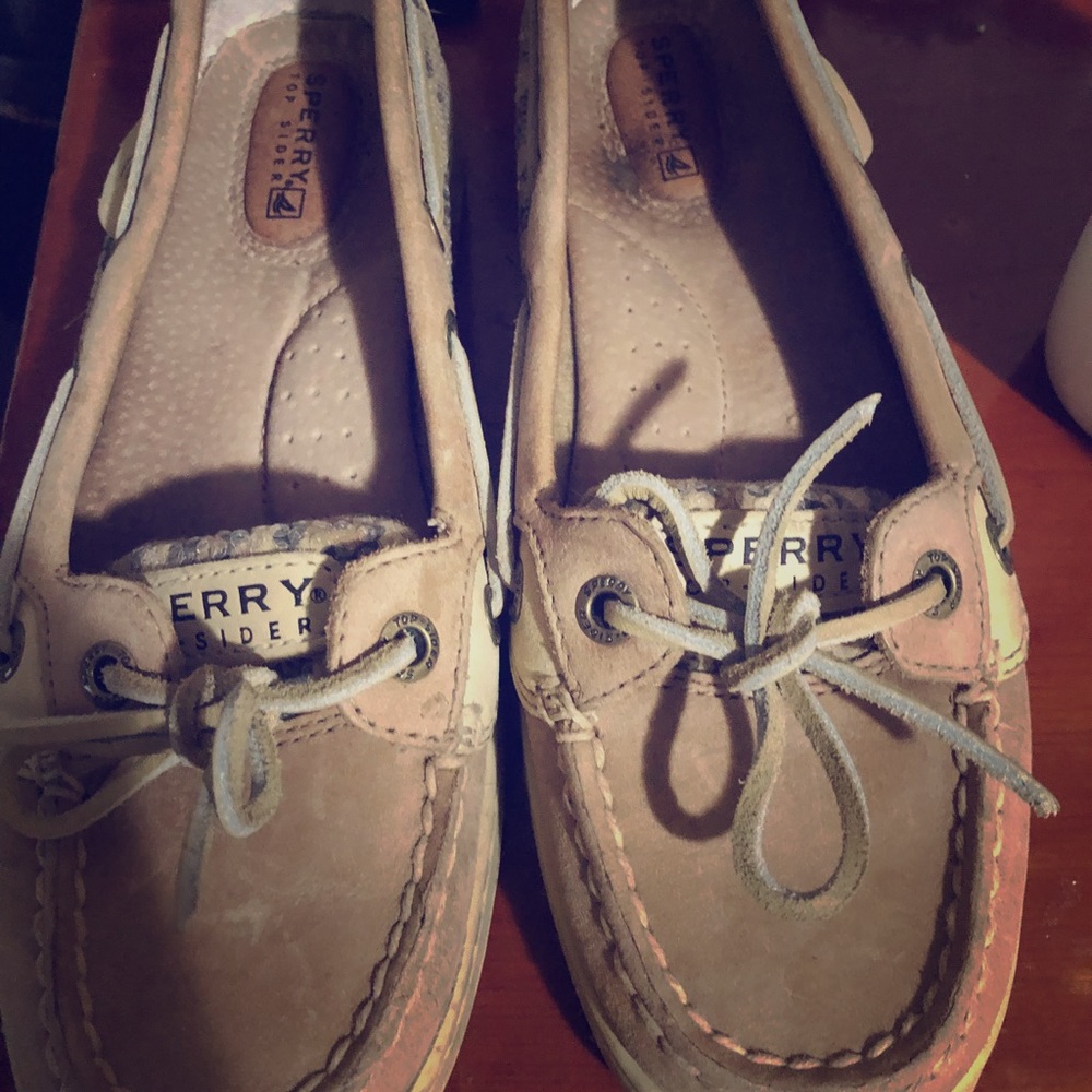 SPERRY size 6 cheetah